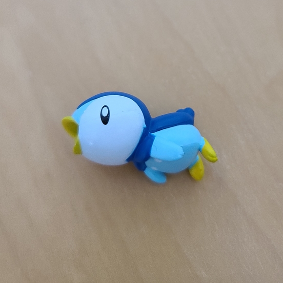 Pokémon Piplup Cable Protector - Picture 2 of 8